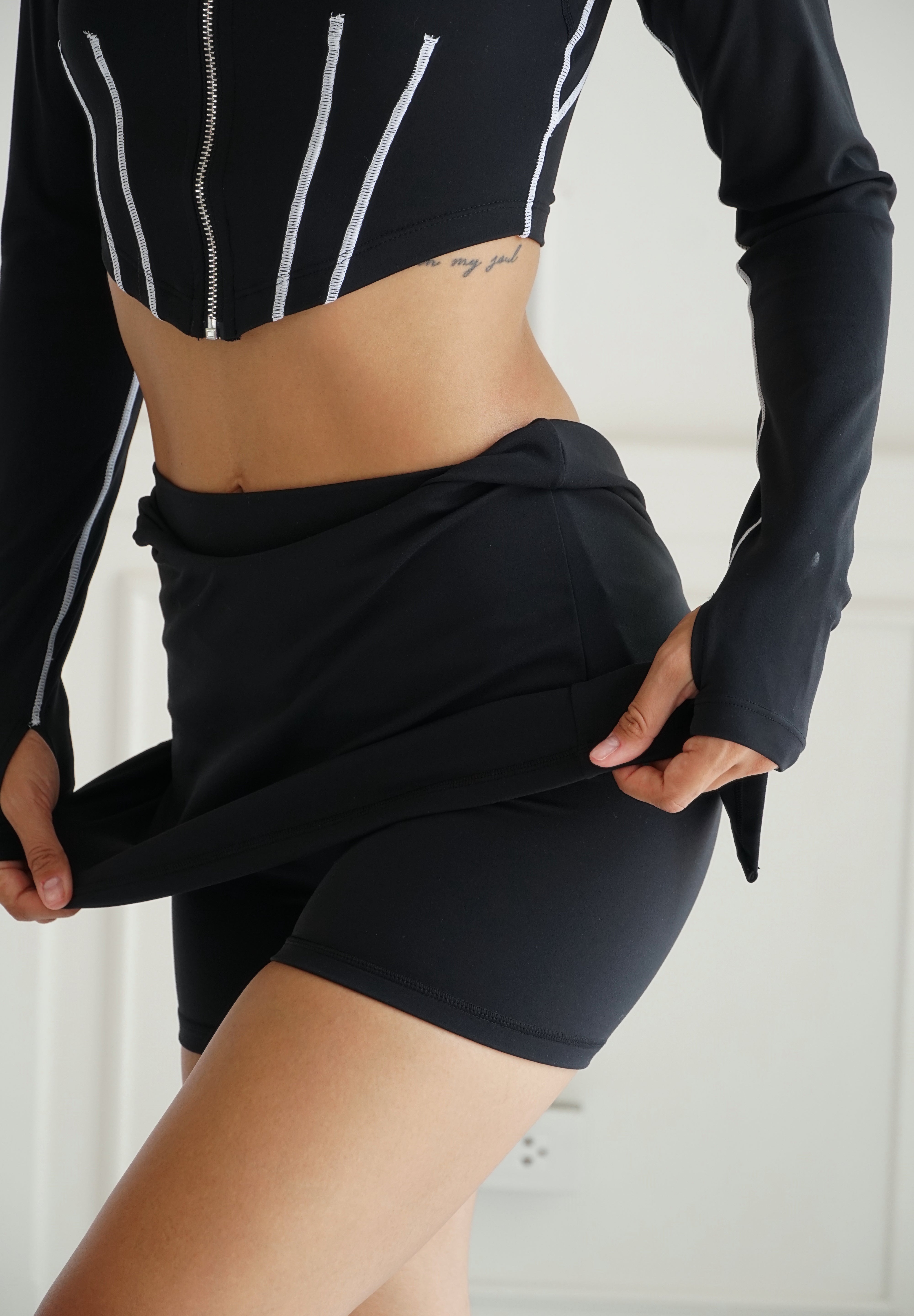 Sculpt Mini Skirt