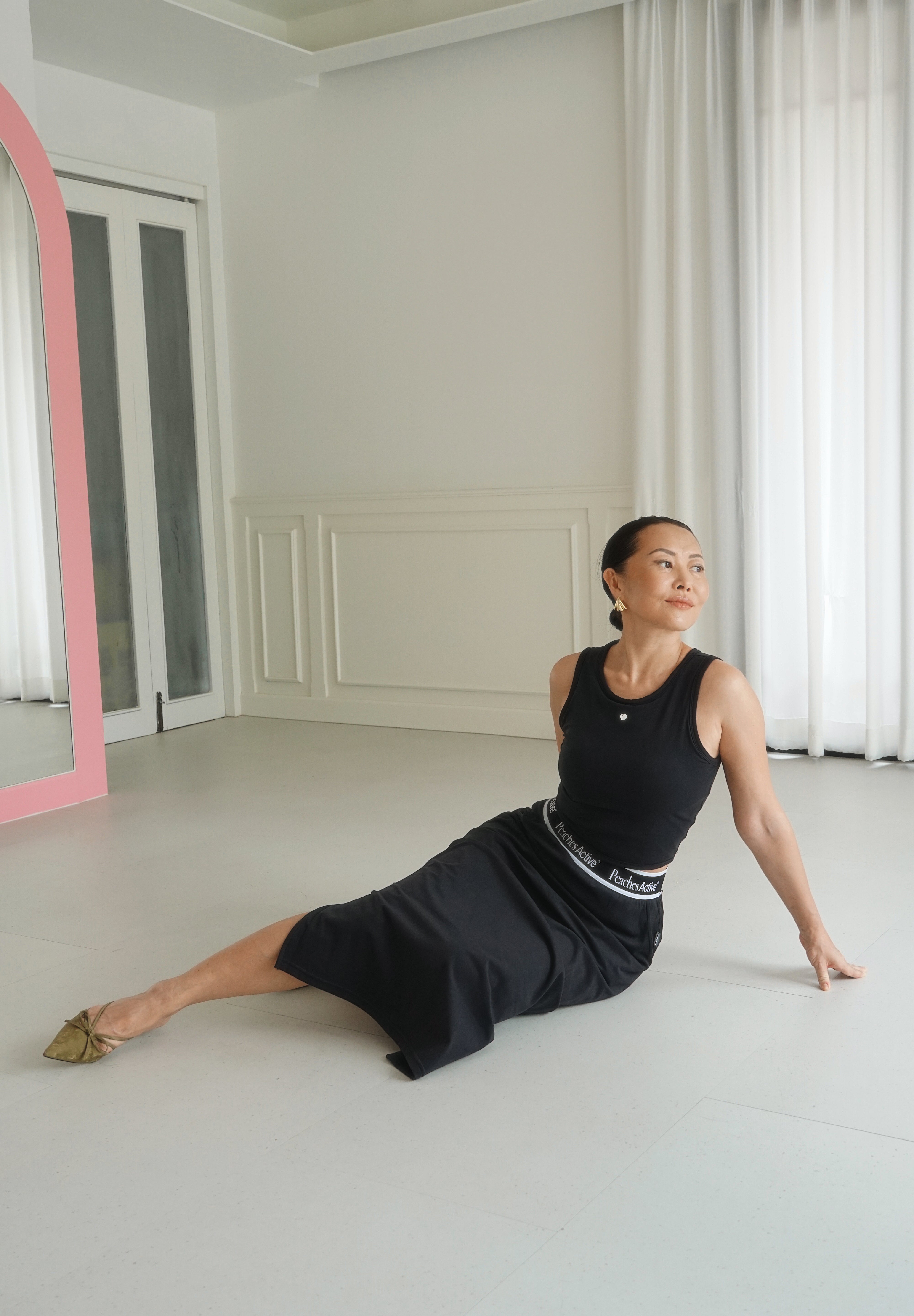 Flyaway Flow Skirt – Black Edition